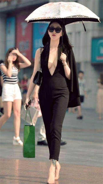 只为你回眸一眼苏静娴