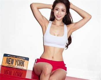 杨颖身高159还是168
