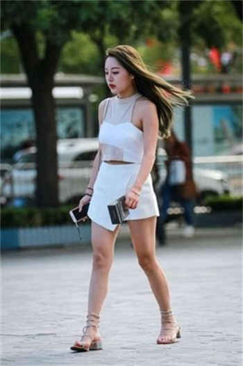 母亲参加派对