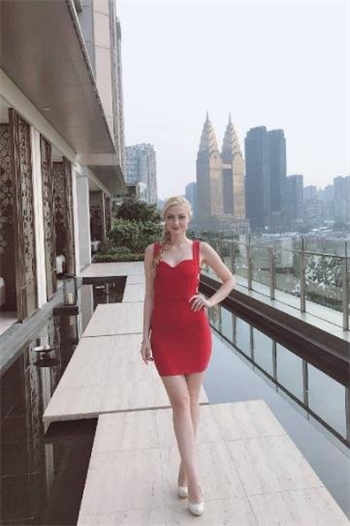 闺蜜喜欢自己老公句子