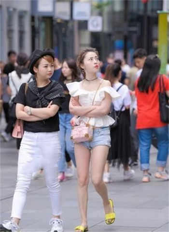 第一章走错房间朱睛睛