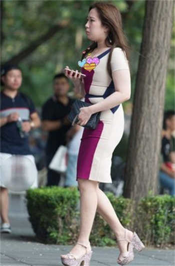异性之间不小心碰到手