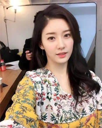 sw621第一个女主