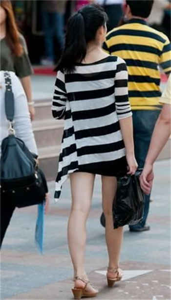 被迫离婚四年后她携子