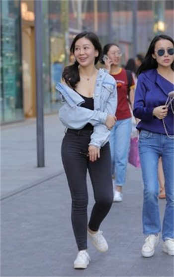 天尊夫人医毒双绝