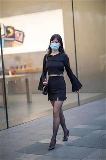 销售员用身体签约日本