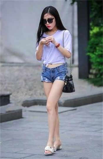安琪拉去掉所有服装