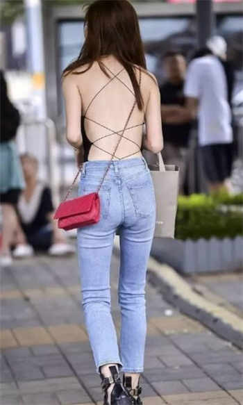 风流师娘小说