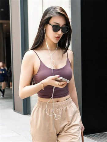 美丽的秘书木鱼