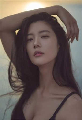 女老师怀了男学生的孩子